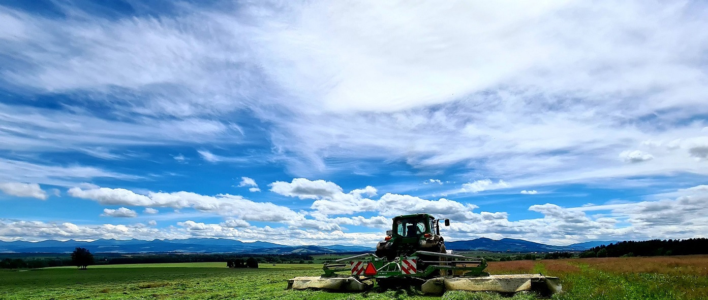 Traktorer och jordbruksmaskiner